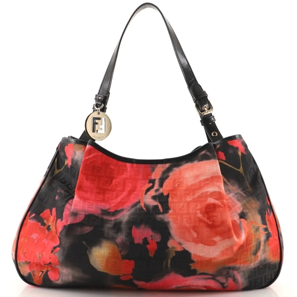 💯AUTHENTIC..Fendi floral print hobo bag. Size 15x10x10 approximately